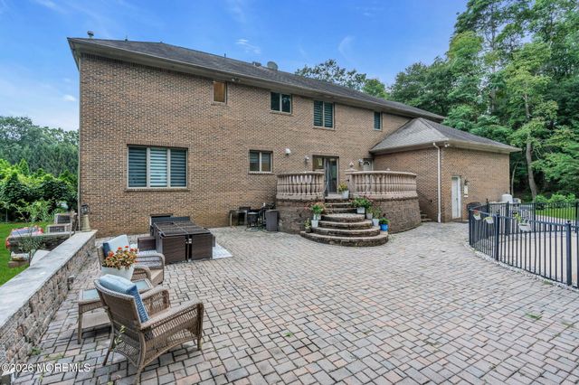 14 Black Walnut Way, Marlboro, NJ 07746