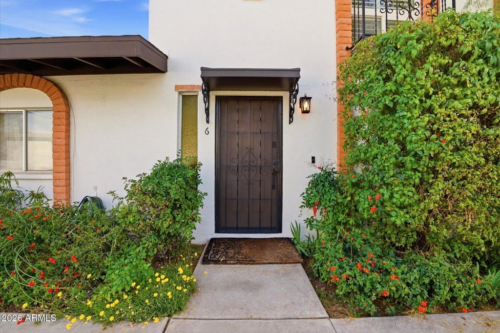 3702 E MONTEROSA Street 6, Phoenix, AZ 85018