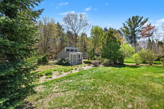 3682 W Fuller Drive, Fruitport Twp, MI 49444