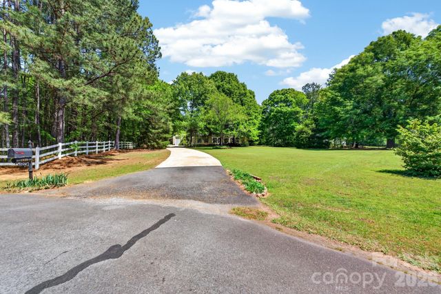 1820 Riva Ridge Court, York, SC 29745
