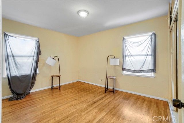 10807 Compton Avenue, Los Angeles, CA 90059