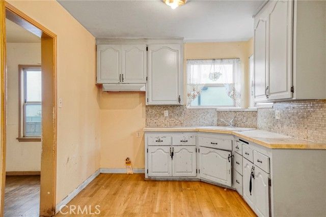 10807 Compton Avenue, Los Angeles, CA 90059