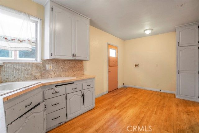 10807 Compton Avenue, Los Angeles, CA 90059