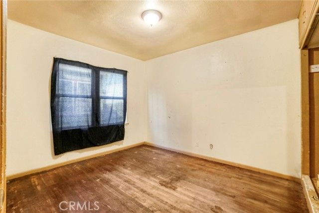 10807 Compton Avenue, Los Angeles, CA 90059