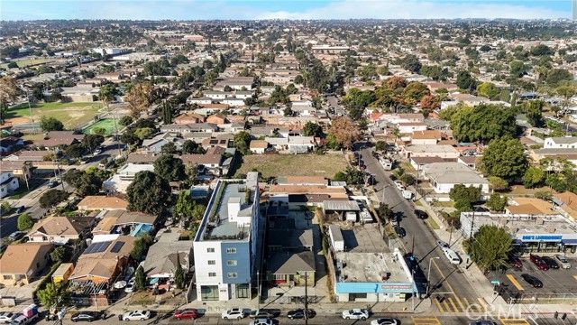 10807 Compton Avenue, Los Angeles, CA 90059