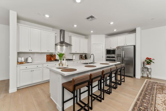 1100 Rio Del Oro Way, Olivehurst, CA 95961