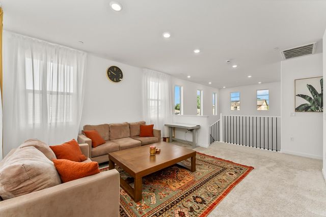 1100 Rio Del Oro Way, Olivehurst, CA 95961