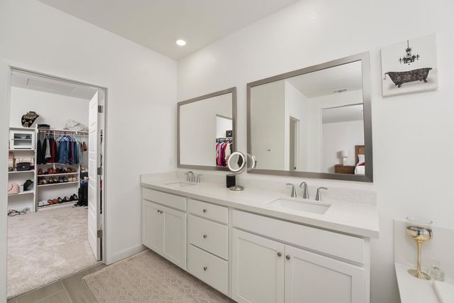 1100 Rio Del Oro Way, Olivehurst, CA 95961