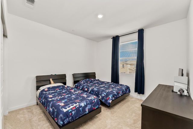1100 Rio Del Oro Way, Olivehurst, CA 95961