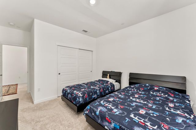 1100 Rio Del Oro Way, Olivehurst, CA 95961