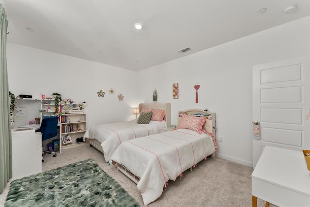 1100 Rio Del Oro Way, Olivehurst, CA 95961