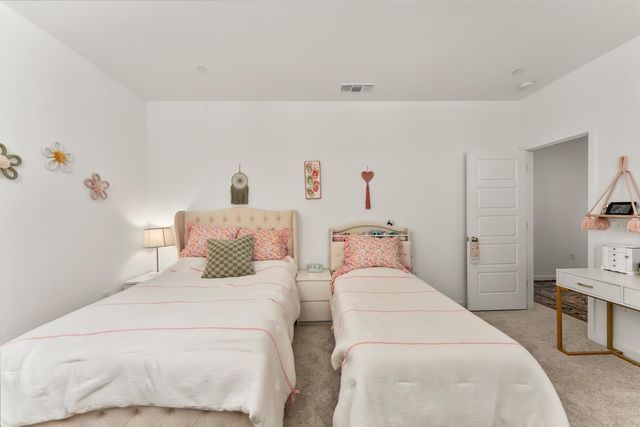 1100 Rio Del Oro Way, Olivehurst, CA 95961