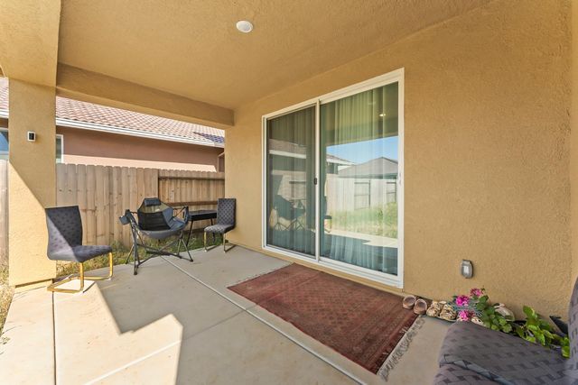 1100 Rio Del Oro Way, Olivehurst, CA 95961