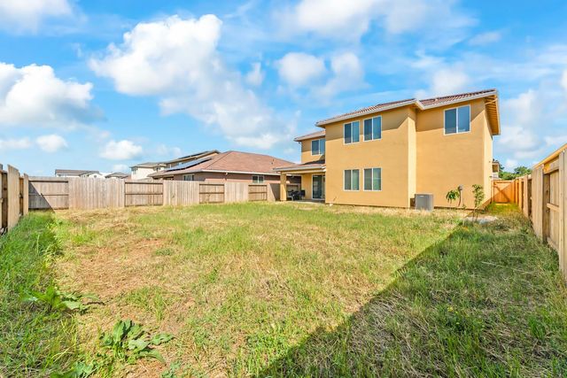 1100 Rio Del Oro Way, Olivehurst, CA 95961