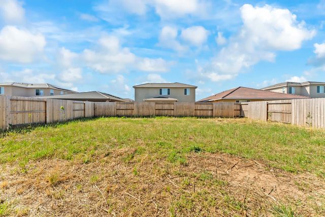 1100 Rio Del Oro Way, Olivehurst, CA 95961