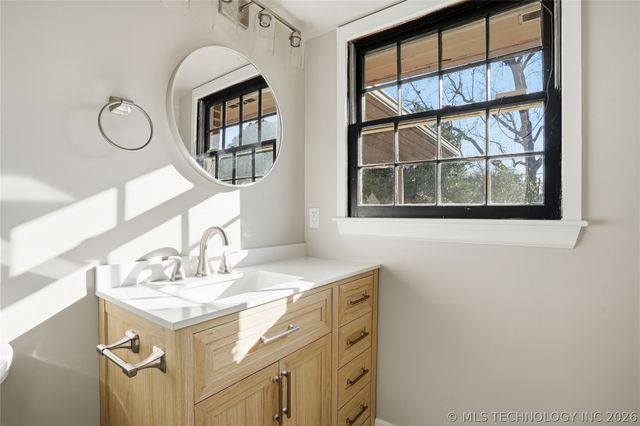 3127 S Lewis Avenue, Tulsa, OK 74105