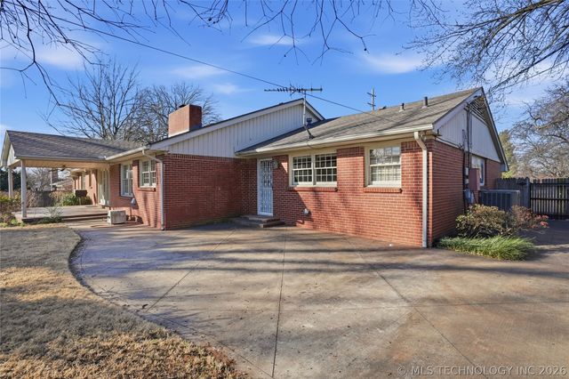 3127 S Lewis Avenue, Tulsa, OK 74105