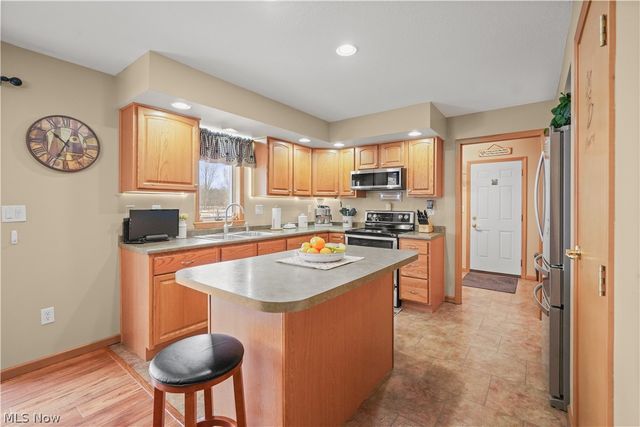 762 Township Road 150, Sullivan, OH 44880