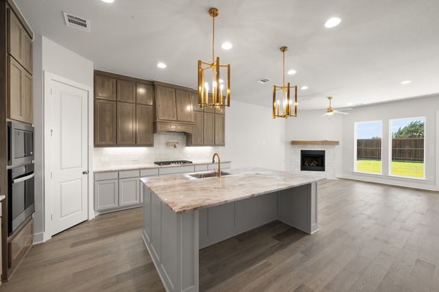 1873 Rough Ridge Trail, Midlothian, TX 76065