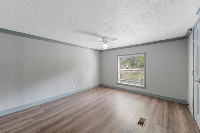 110 Robin Street, Shepherd, TX 77371