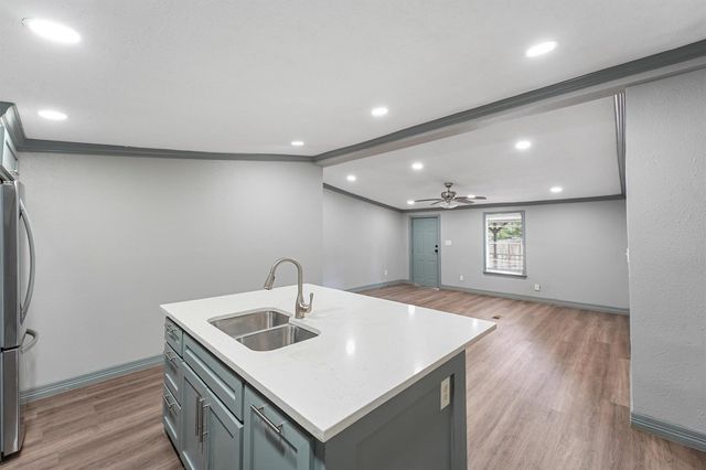 110 Robin Street, Shepherd, TX 77371