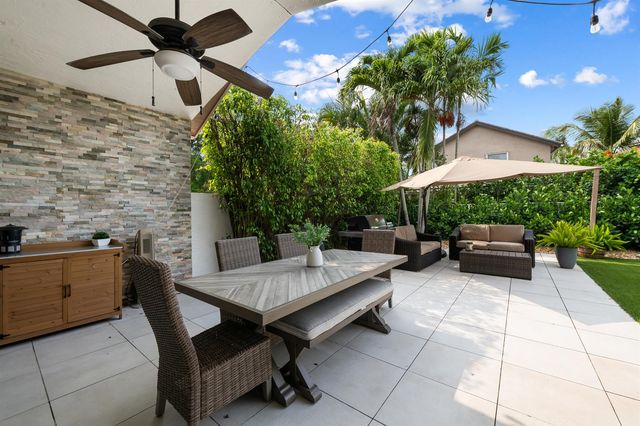 10927 La Salinas Circle, Boca Raton, FL 33428