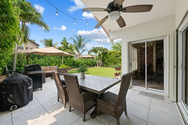 10927 La Salinas Circle, Boca Raton, FL 33428
