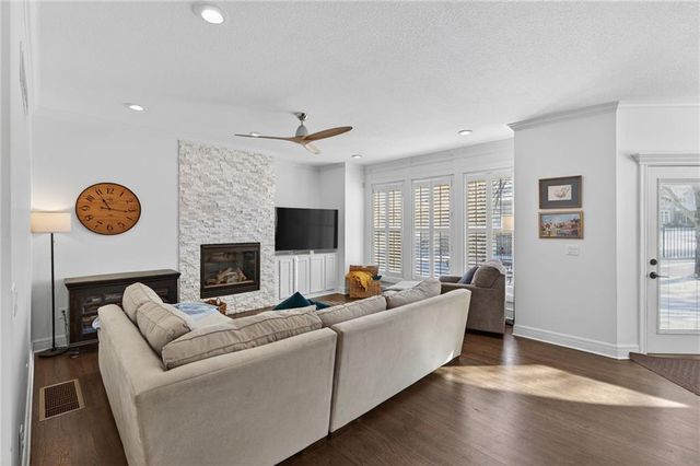 14701 Farley Street, Overland Park, KS 66221