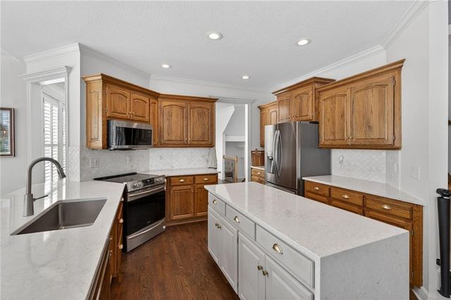 14701 Farley Street, Overland Park, KS 66221