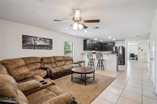3002 GREYNOLDS STREET, Deltona, FL 32738