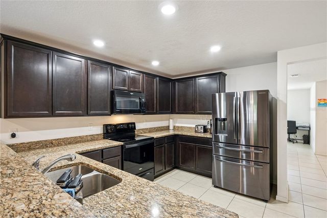 3002 GREYNOLDS STREET, Deltona, FL 32738