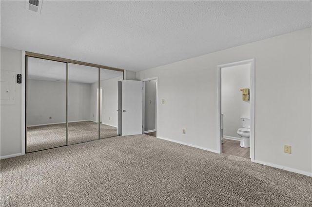 2305 Purple Martin LN, Virginia Beach, VA 23455