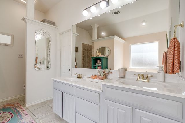 5529 Sierra Ridge Drive, Fort Worth, TX 76123