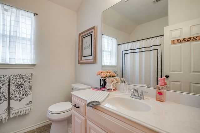 5529 Sierra Ridge Drive, Fort Worth, TX 76123