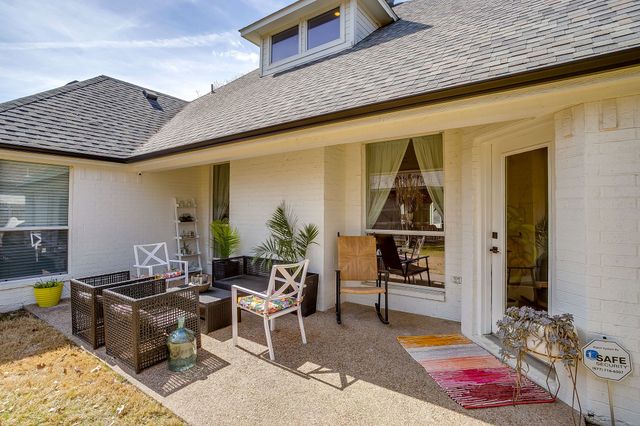 5529 Sierra Ridge Drive, Fort Worth, TX 76123