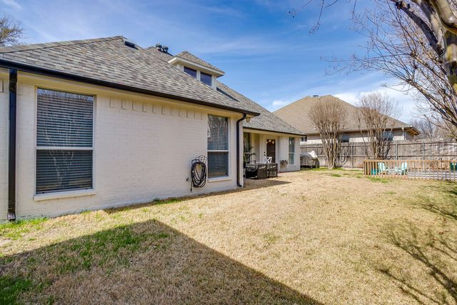 5529 Sierra Ridge Drive, Fort Worth, TX 76123