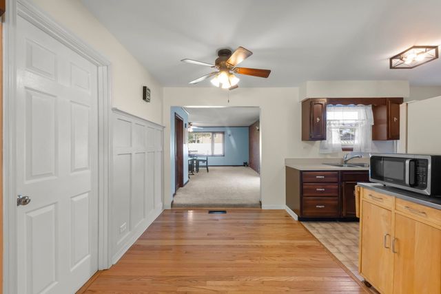 15200 Oxford Drive, Oak Forest, IL 60452