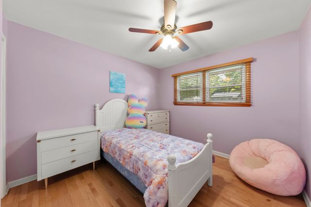 15200 Oxford Drive, Oak Forest, IL 60452