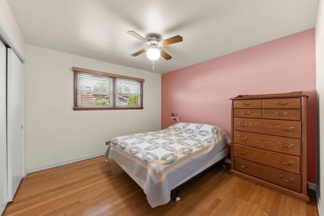 15200 Oxford Drive, Oak Forest, IL 60452