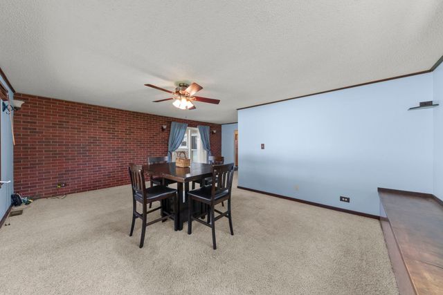 15200 Oxford Drive, Oak Forest, IL 60452