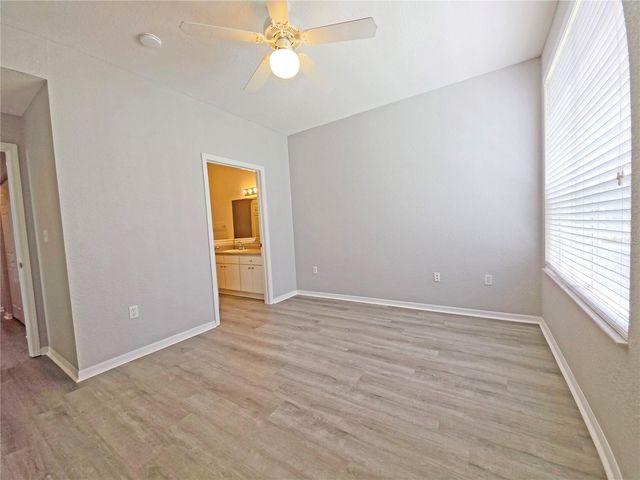 9018 LAKE CHASE ISLAND WAY 9018, Tampa, FL 33626