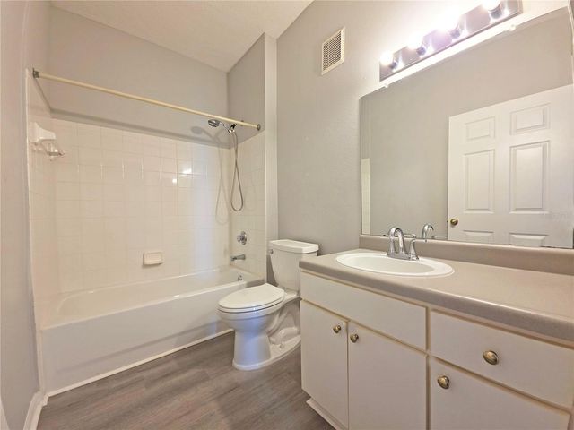 9018 LAKE CHASE ISLAND WAY 9018, Tampa, FL 33626