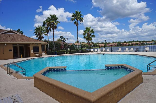 9018 LAKE CHASE ISLAND WAY 9018, Tampa, FL 33626