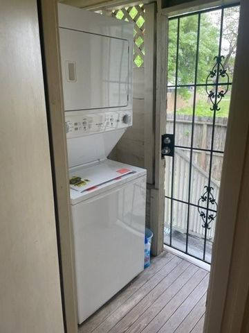 4105 Mckinney Street B, Houston, TX 77023
