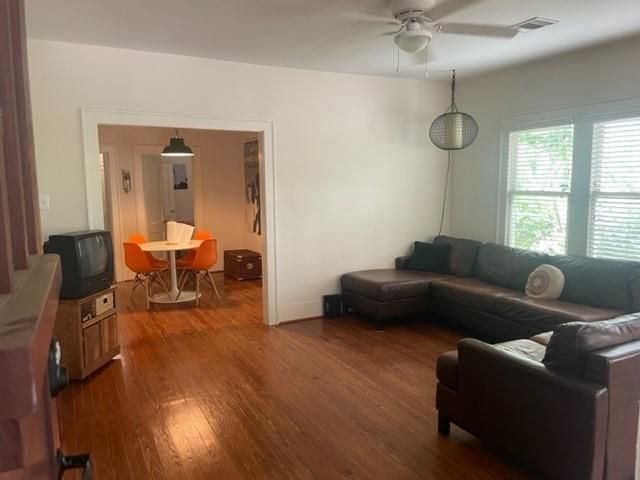 4105 Mckinney Street B, Houston, TX 77023
