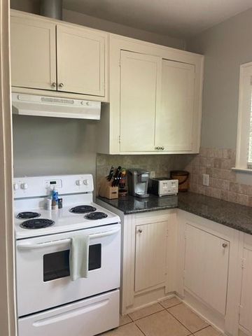 4105 Mckinney Street B, Houston, TX 77023