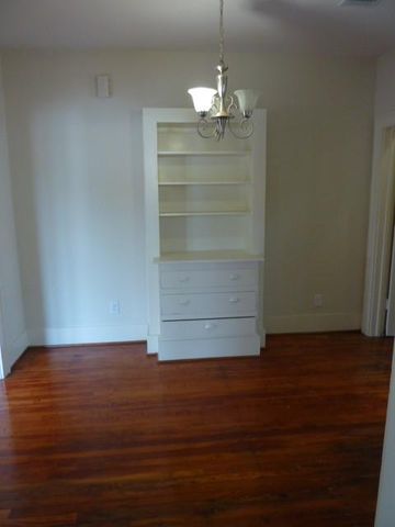 4105 Mckinney Street B, Houston, TX 77023