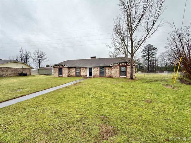 117 Pinehaardt Drive, Selma, AL 36701