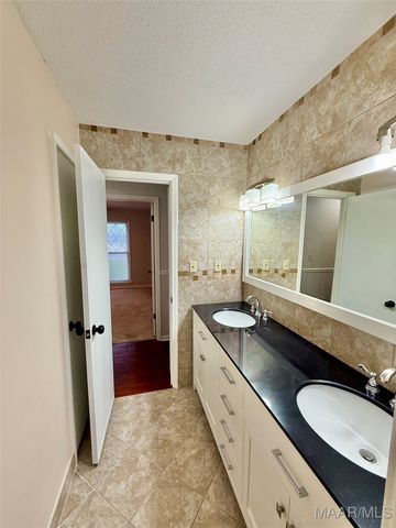 117 Pinehaardt Drive, Selma, AL 36701