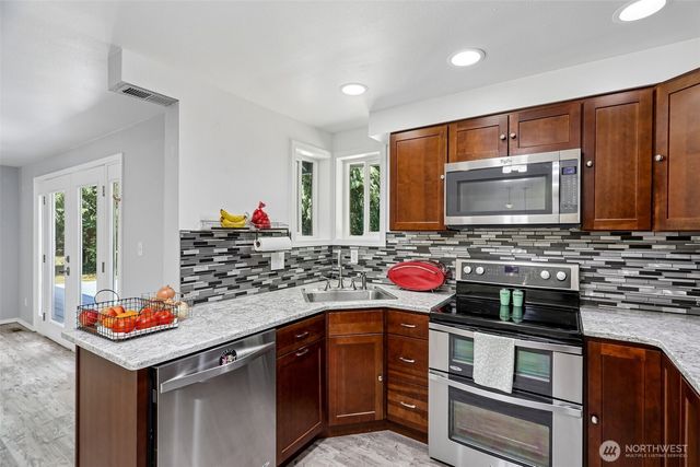 13811 272nd Street NE, Arlington, WA 98223